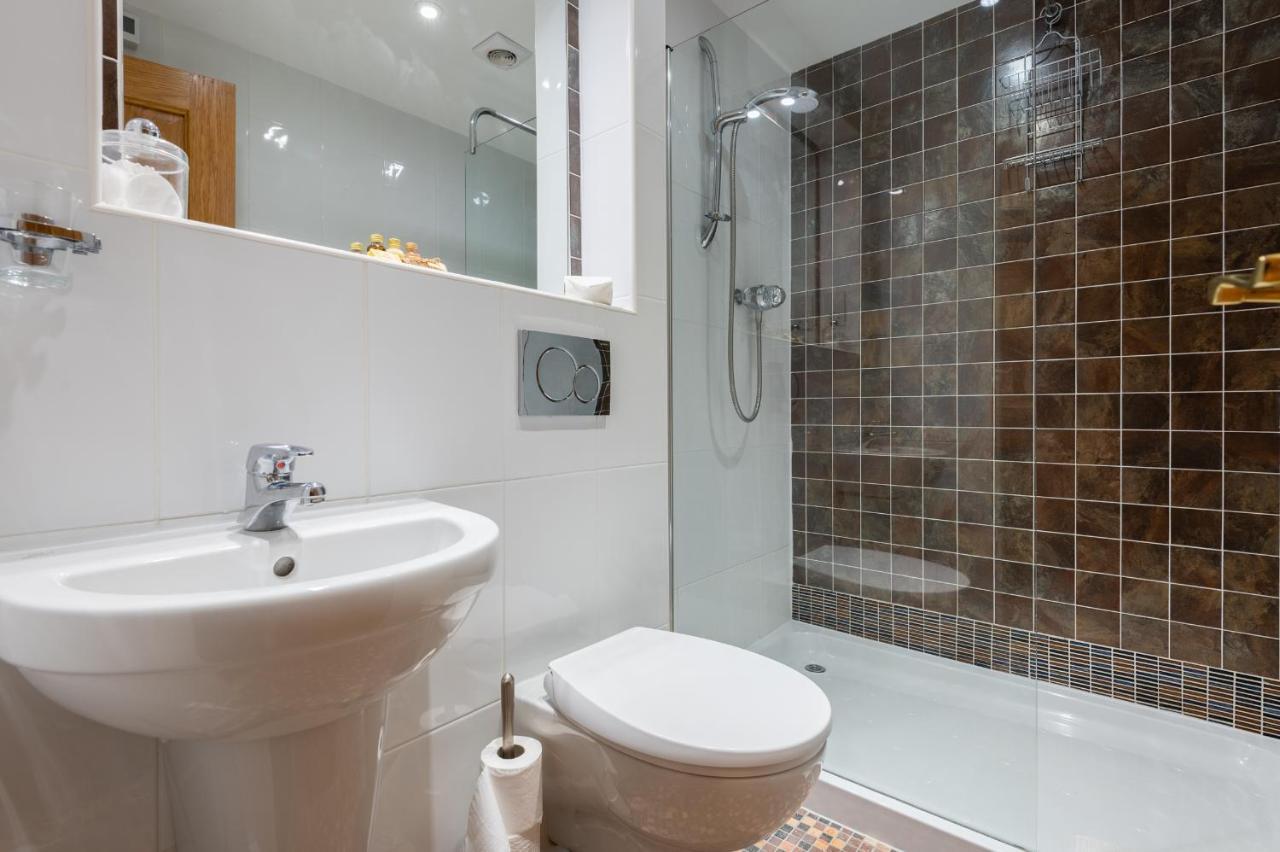 138 North Street - Luxury 2 Bed 2 Bath With Secret Garden, Summerhouse, Putting Green Сент-Ендрюс Екстер'єр фото