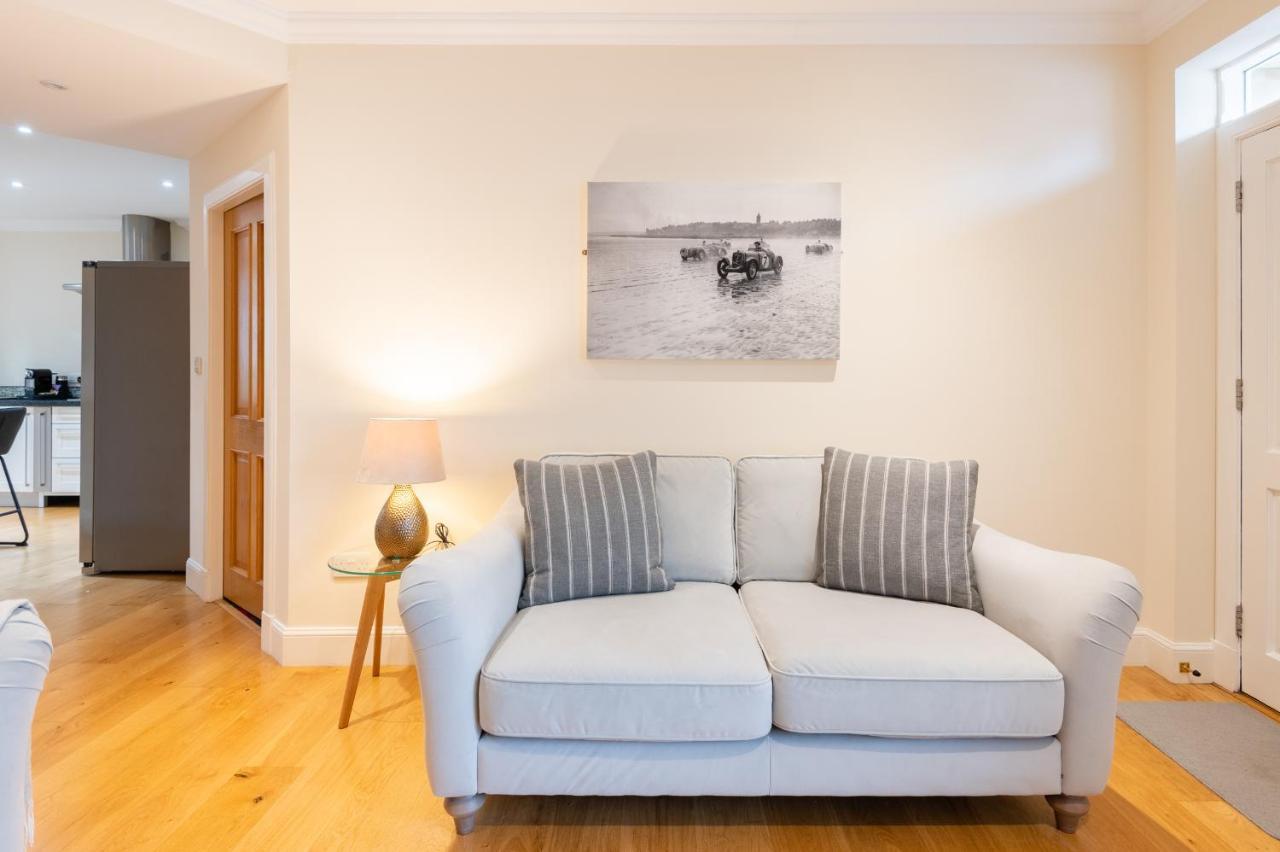 138 North Street - Luxury 2 Bed 2 Bath With Secret Garden, Summerhouse, Putting Green Сент-Ендрюс Екстер'єр фото