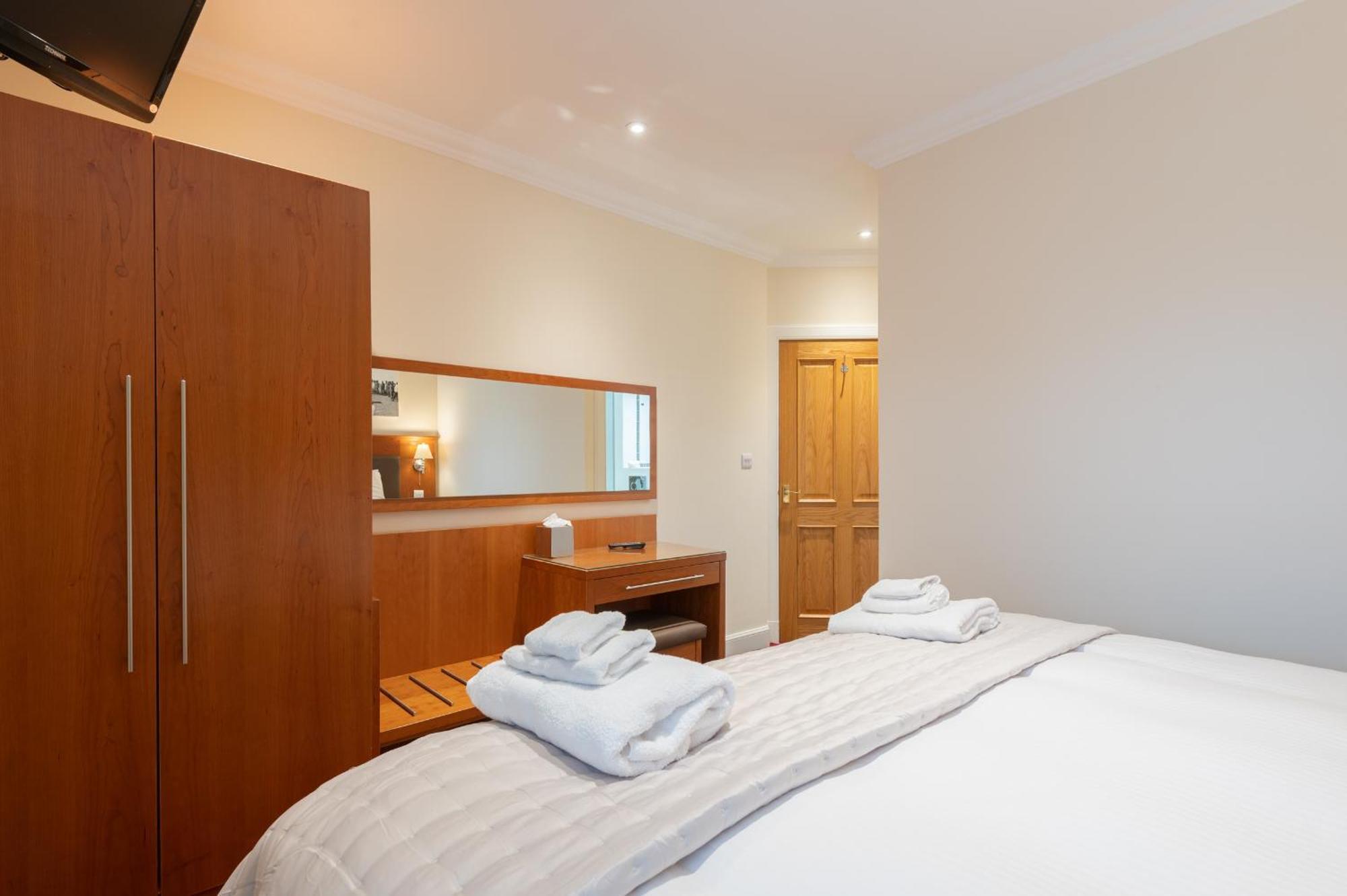 138 North Street - Luxury 2 Bed 2 Bath With Secret Garden, Summerhouse, Putting Green Сент-Ендрюс Екстер'єр фото